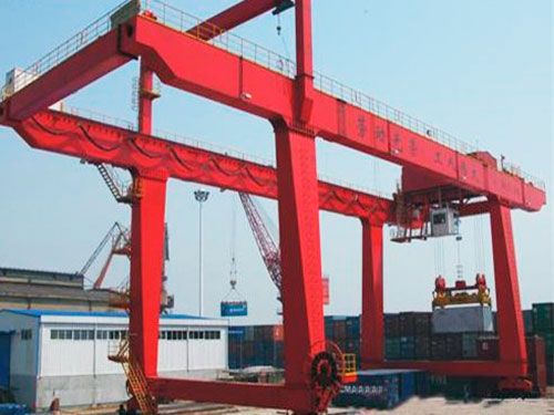 軌道式集裝箱門(mén)式起重機(jī)